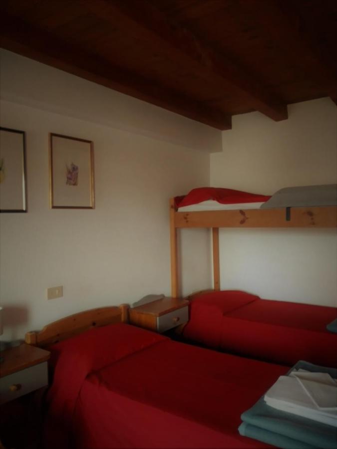 Europa Hostel *